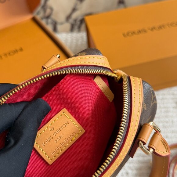 Louis Vuitton Monogram Mini Speedy Bag w/ Cute Hello Kitty Charm Handmade Detail - Picture 9 of 9